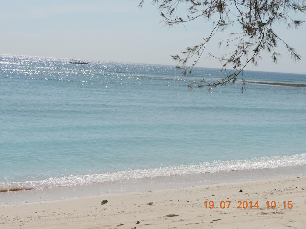 Bluecoral Bungalows Gili Meno Room photo